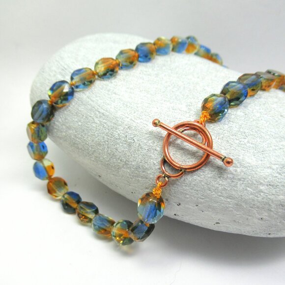 Uranium glass bead necklace with copper toggle - Picture 4 of 9